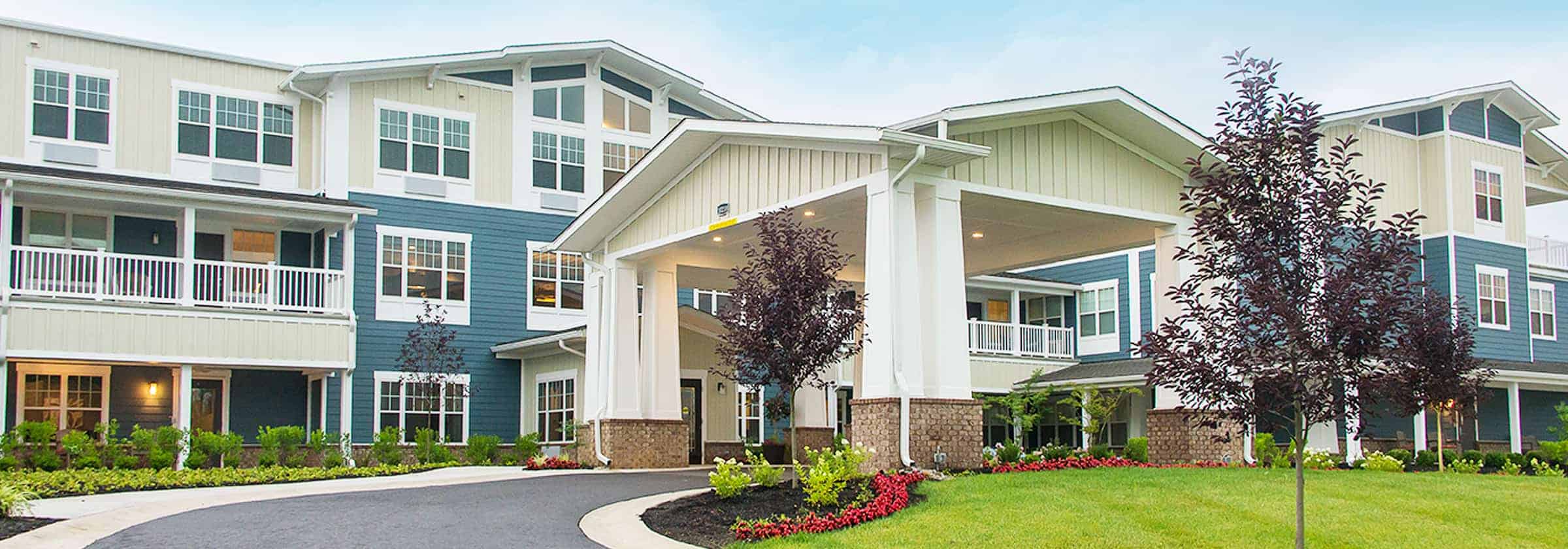 Front view of Traditions of Deerfield senior living community
